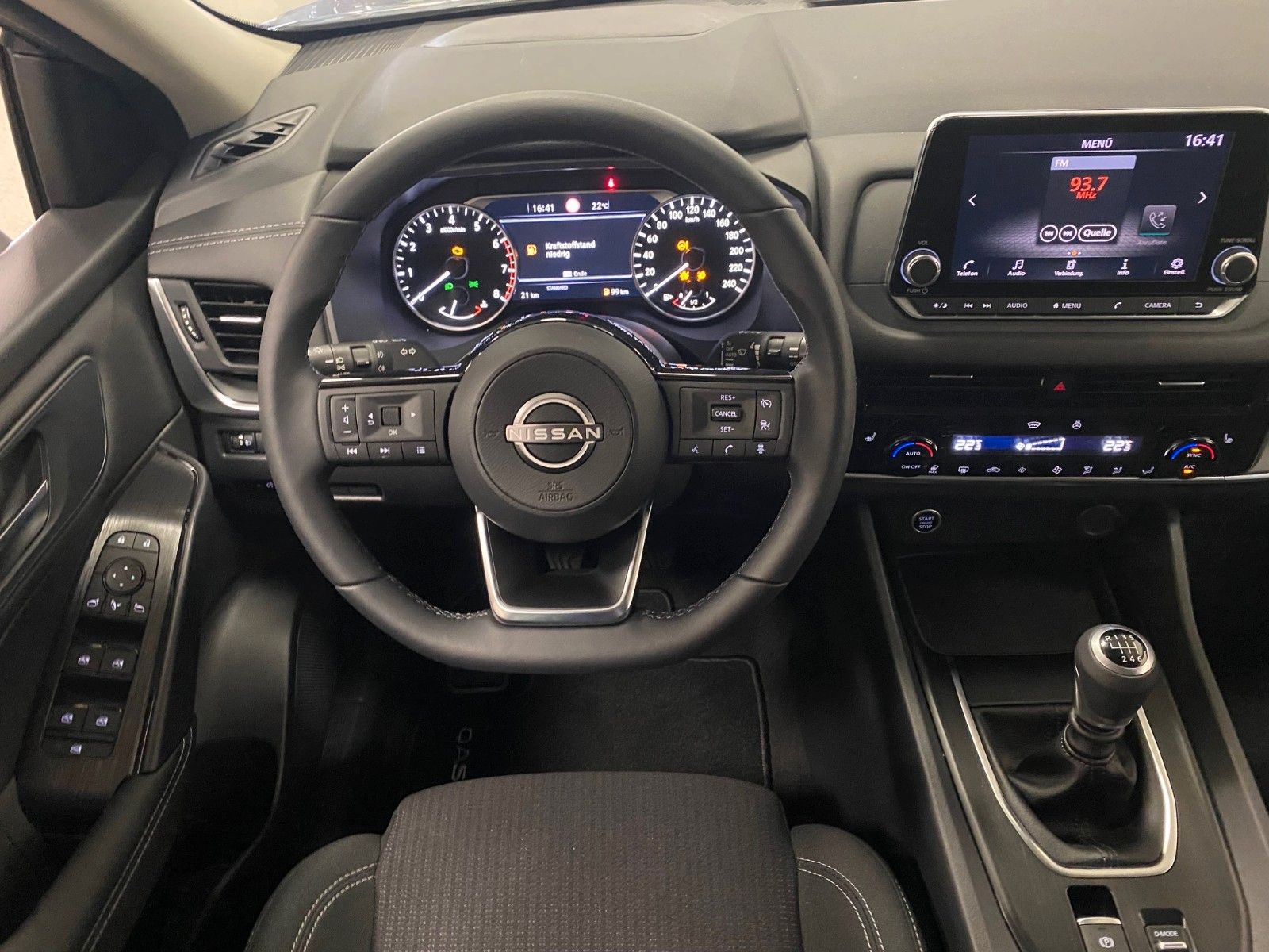 Fahrzeugabbildung Nissan Qashqai 1.3 DIG-T MHEV 140PS Acenta+KAMERA++PDC+