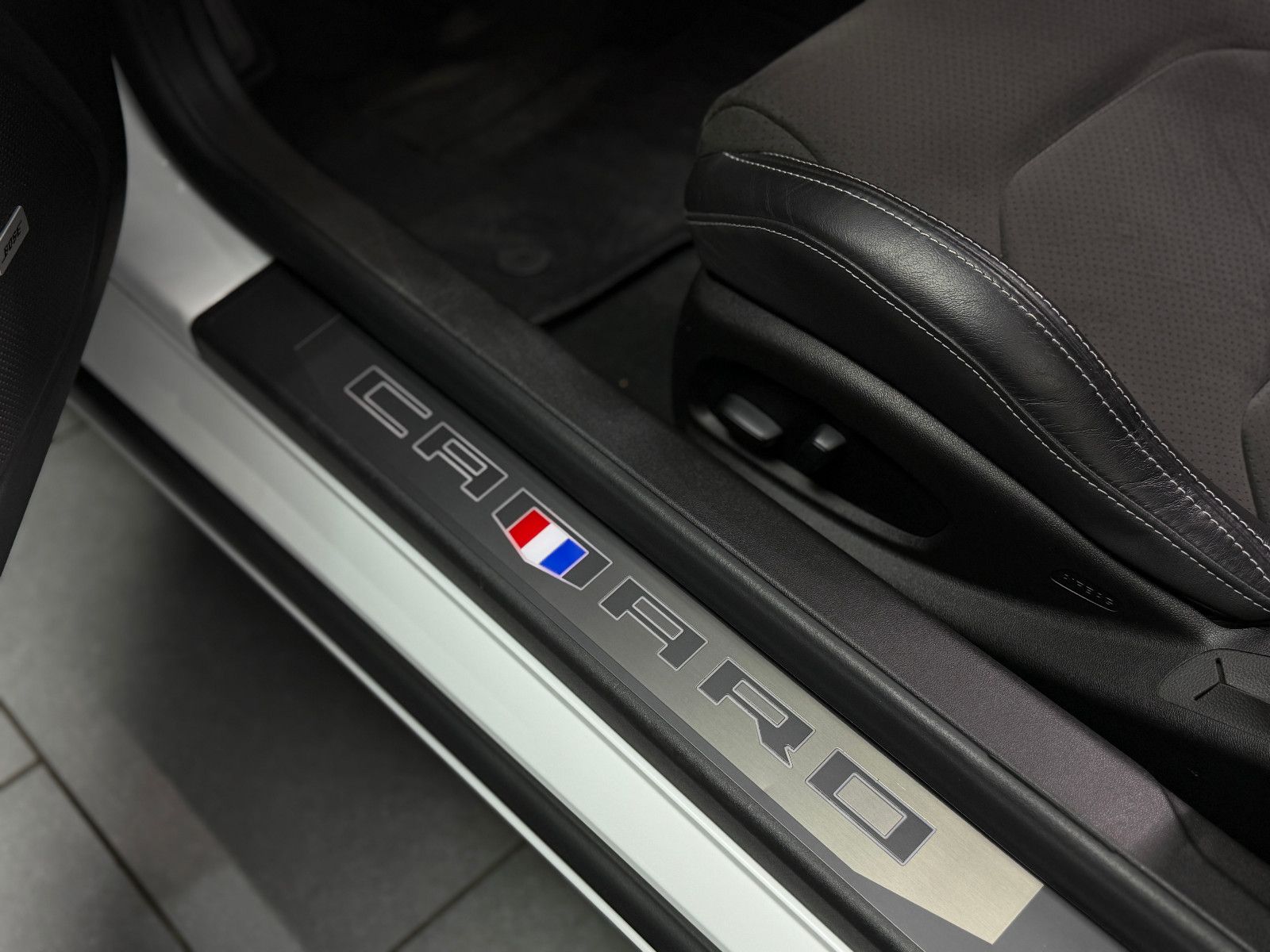 Fahrzeugabbildung Chevrolet Camaro Coupé V8|SCHALTER|RECARO|DEUTSCHES FZG|