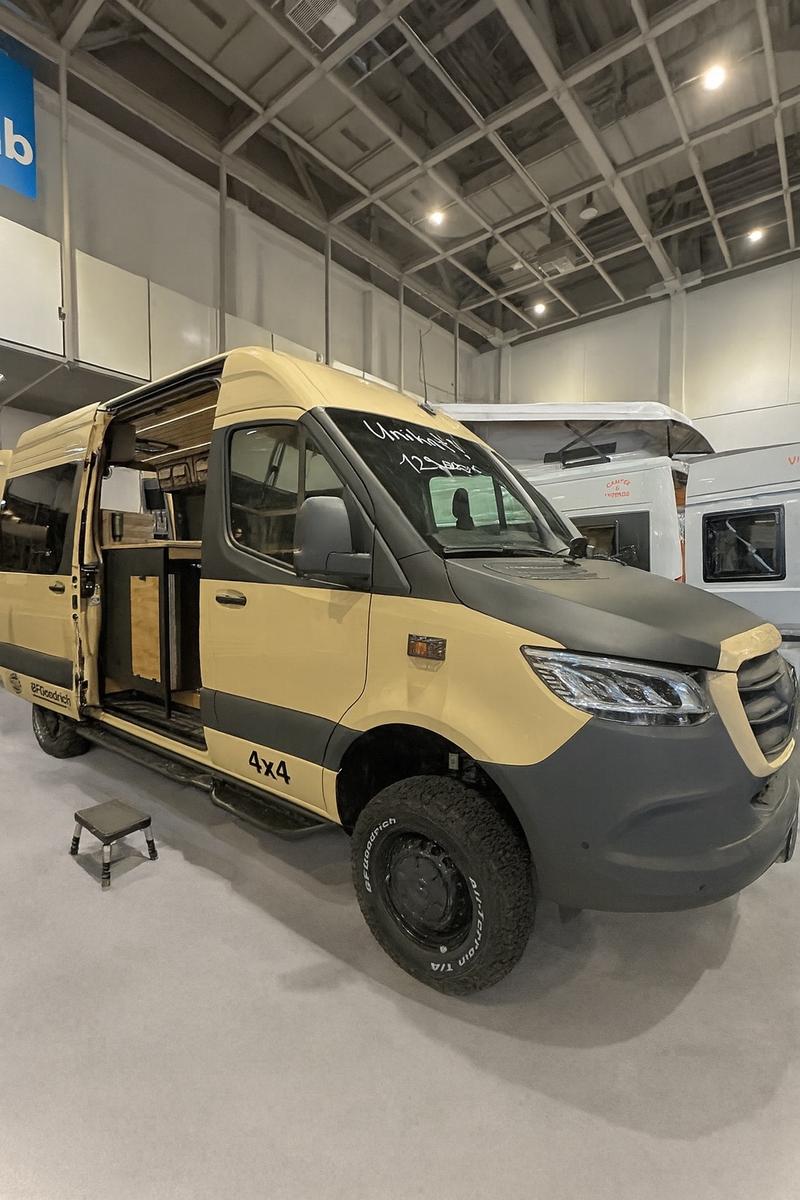 Mercedes-Benz Sprinter 319 4x4 Allrad  Camper