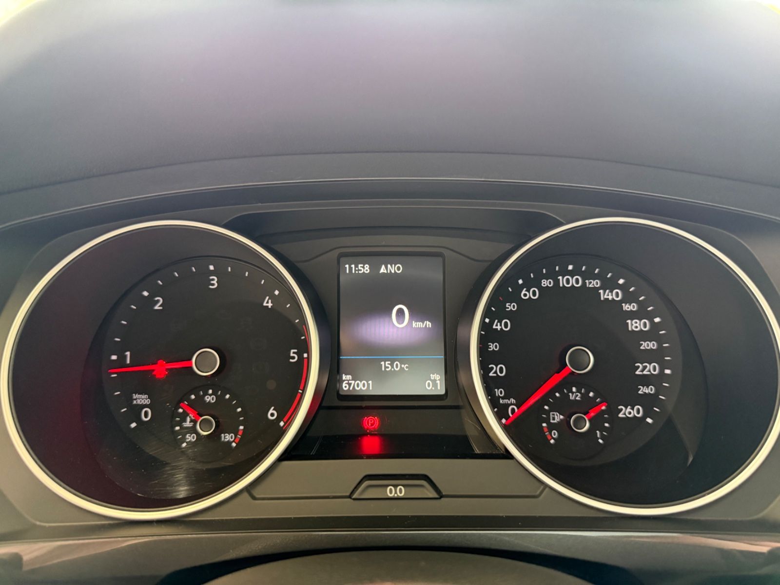 Fahrzeugabbildung Volkswagen Tiguan Comfortline Standheizung, Allwetterreifen