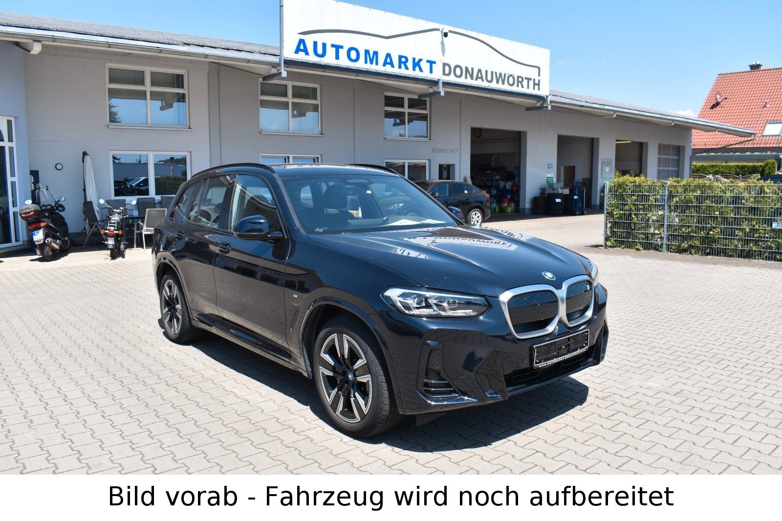 BMW iX3 Inspiring Navi AHK Panodach Abstand Kamera