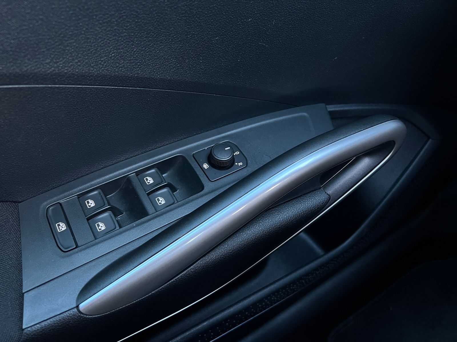 Fahrzeugabbildung SKODA Fabia Style 1.0 TSI *AHK, ACC, LED, Navi*