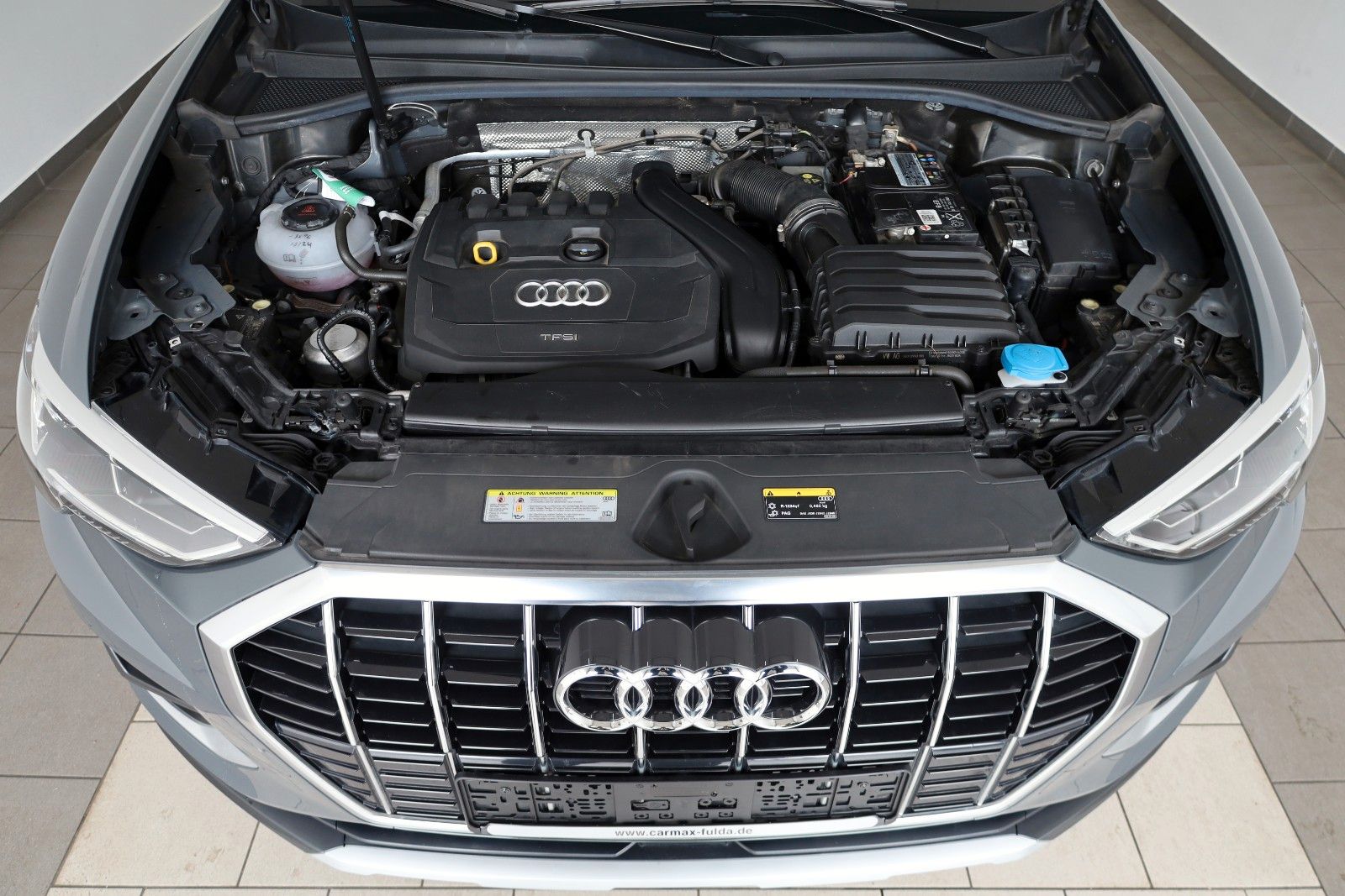 Fahrzeugabbildung Audi Q3 35 TFSI advanced,Navi,SH,PDC,8fach bereift