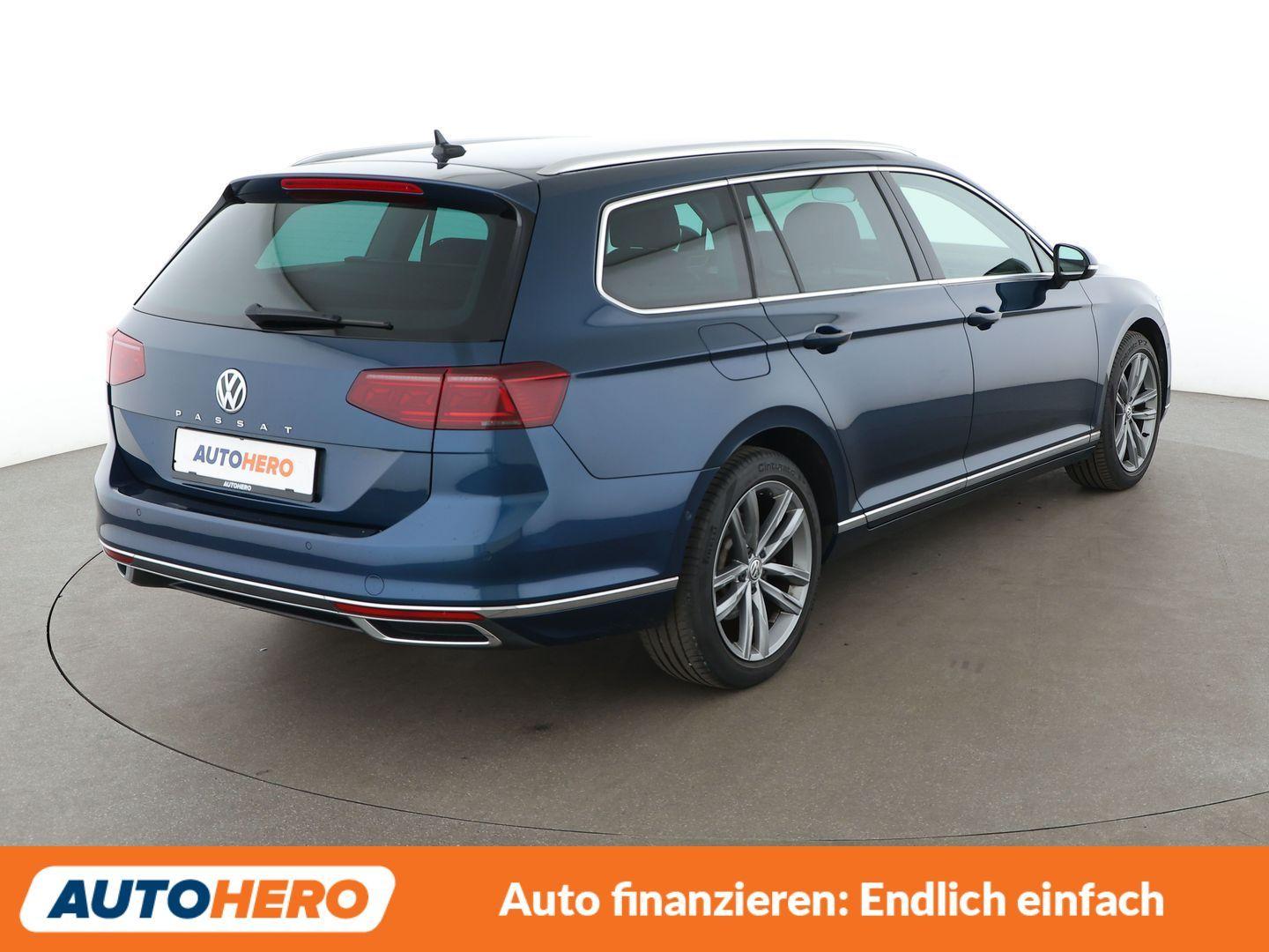 Volkswagen Passat 2.0 TSI Elegance Aut.*NAVI*PDC*SHZ*
