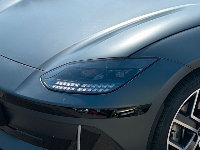 Fahrzeugabbildung Hyundai IONIQ 6 Elektro Allrad HUD StandHZG Panorama Nav