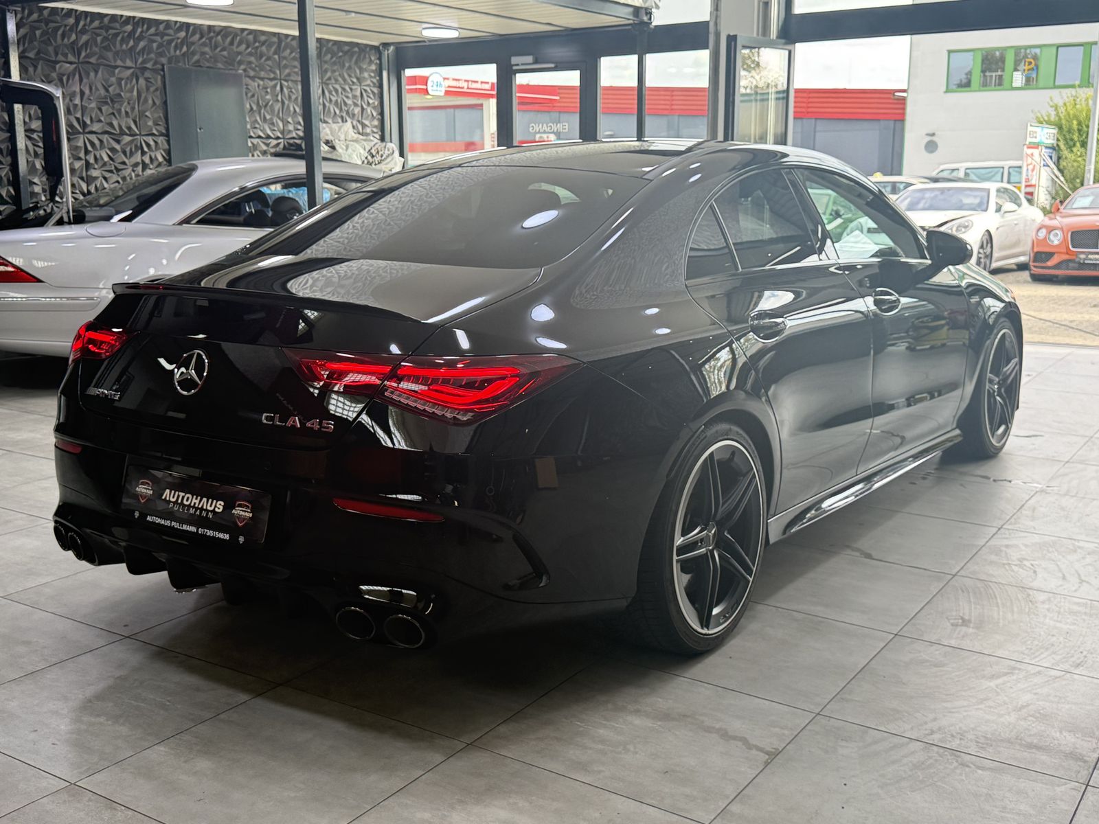 Mercedes-Benz CLA 45 AMG 4Matic PERFORMANCE PANO LED RÜCKFAHRK foto 4