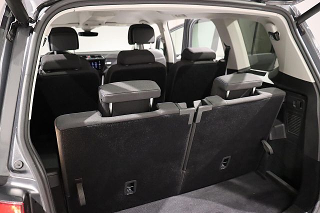 Touran United 1.5 l 150 PS TSI NAVI 7-SITZER SHZ
