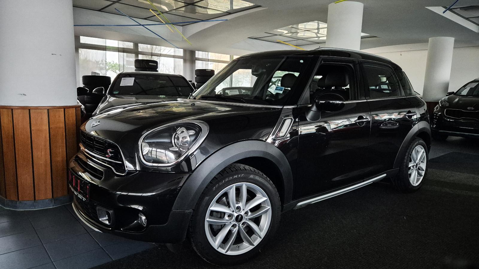 MINI CooperS ALL4/8xAlu/BiXen/Leder/Navi/SHZ/Temp/1Hd