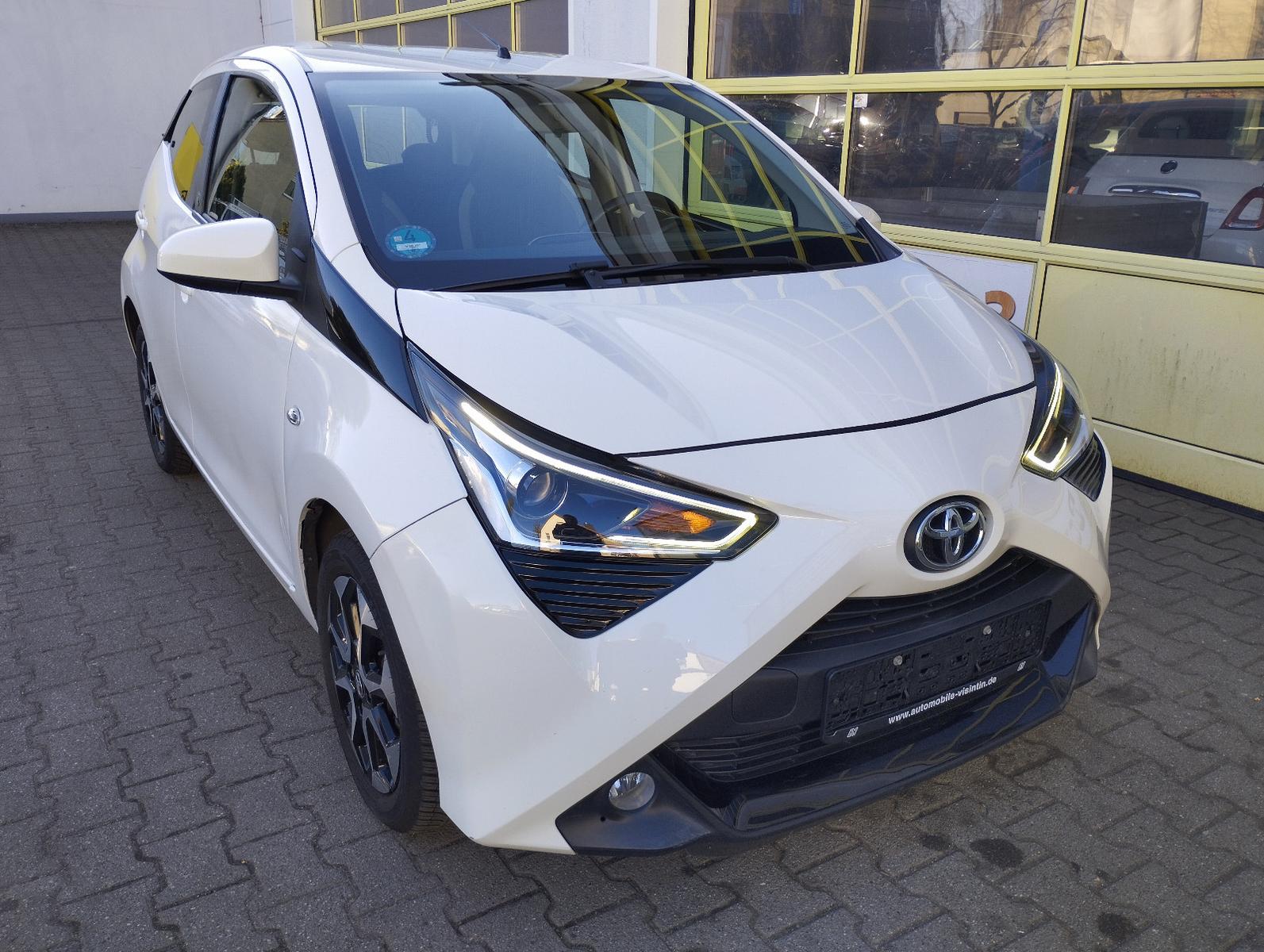 Toyota Aygo AYGO x-JBL
