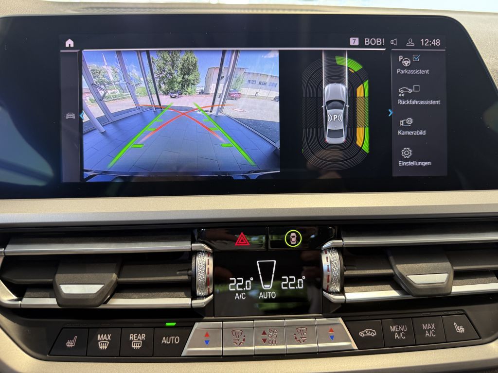 BMW 330e  Advantage KAM+KOMF+ACC+LASER+HUD+SPUR+DAB foto 6