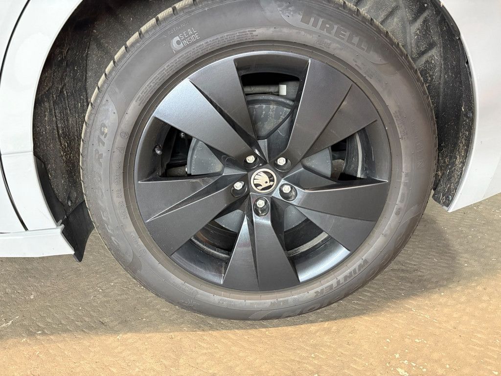 Skoda Enyaq - Bild 8