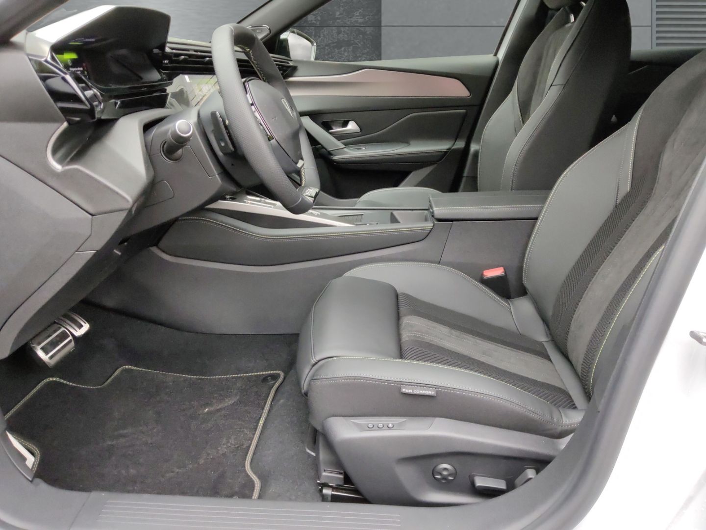 Peugeot 408 - Bild 8