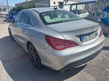 Mercedes CLA 220 - 4