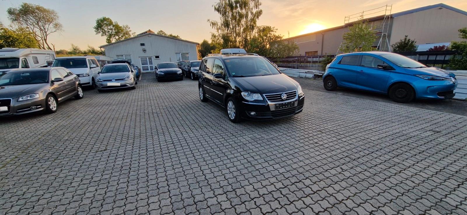 Volkswagen Touran 1.4 TSI DSG Highline*7 Sitze*Stkette neu*