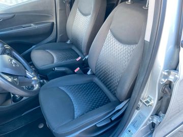 Bild 17 Opel Karl Rocks*ALLWETTER*CARPLAY*SHZ*LENKRAD-HZ*PDC*