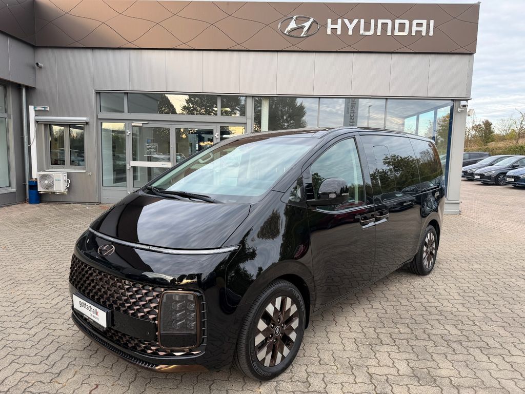 Image of Hyundai STARIA