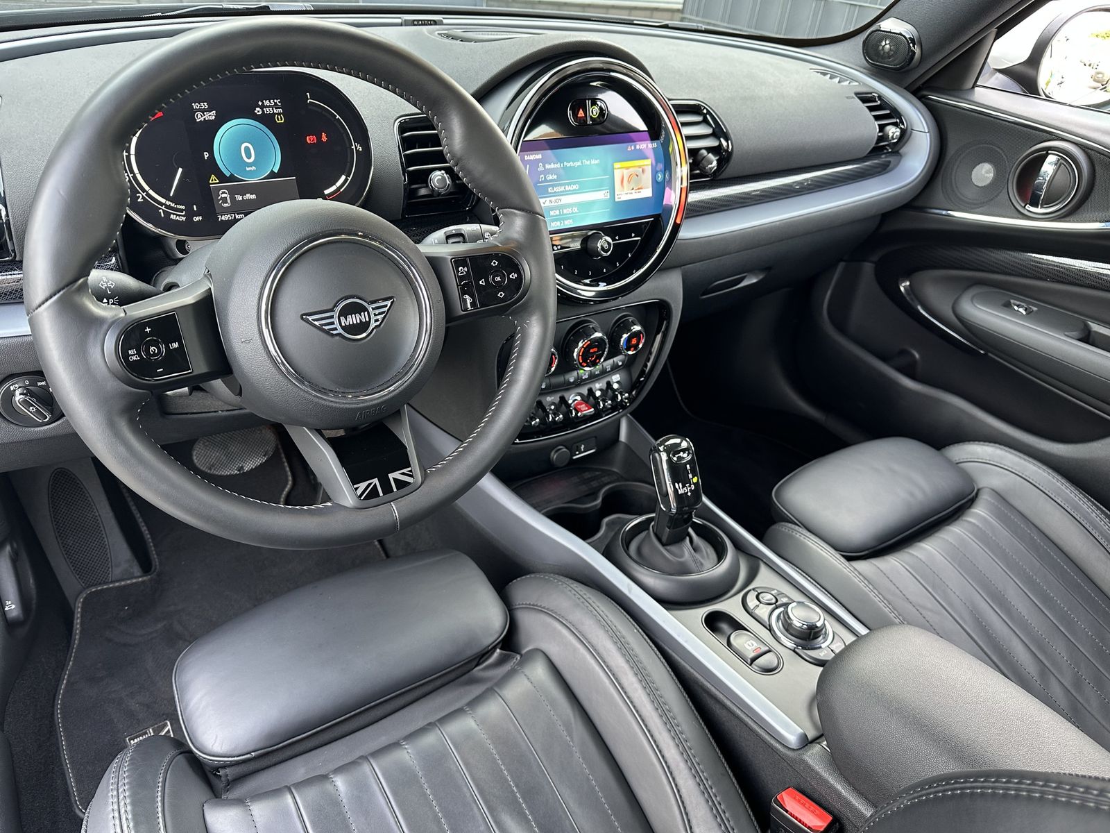 Fahrzeugabbildung MINI Cooper S Clubman Aut. NAV+LED+AHK+H&K+KAMERA+PP