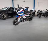 BMW S1000RR /M Paket/ Carbon Felgen / 4.000 km  - Angebote
