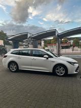 Toyota Corolla 1,8 Hybrid Club Touring Sports Club - Toyota Corolla in Wuppertal