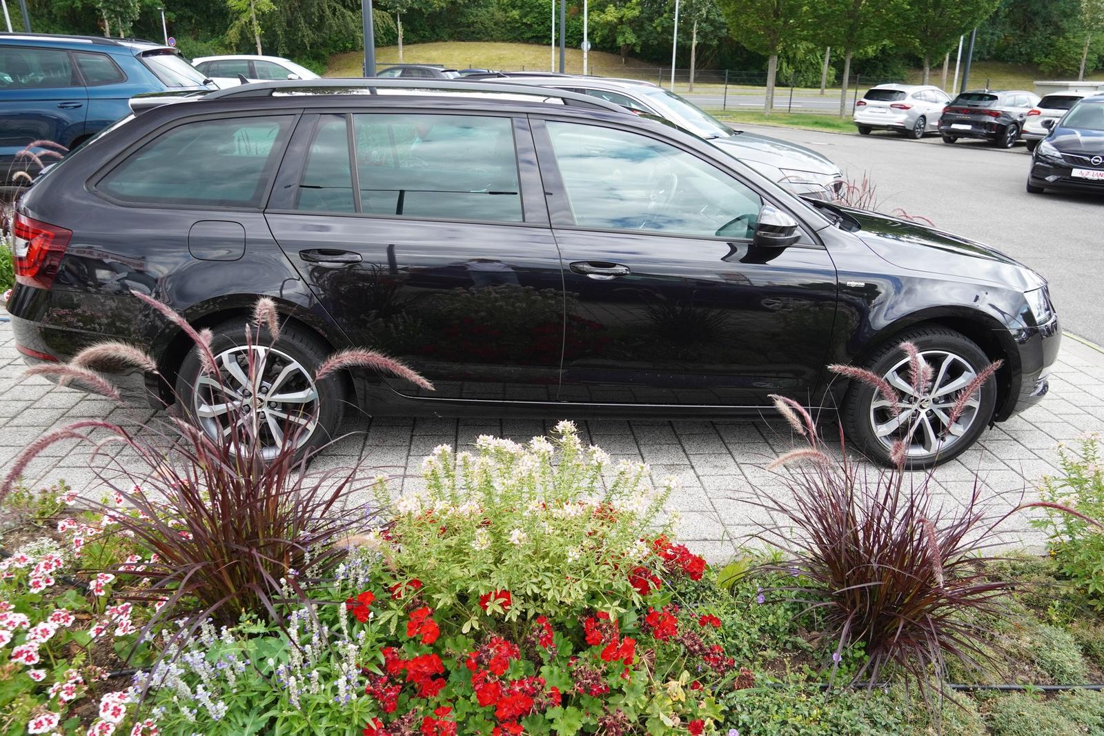 Skoda Octavia Combi 1.0 Soleil LED Navi ACC Keyless
