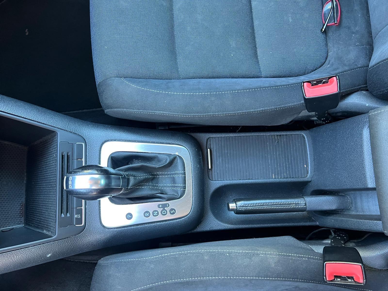 Volkswagen Golf Plus 2011 — photo 15