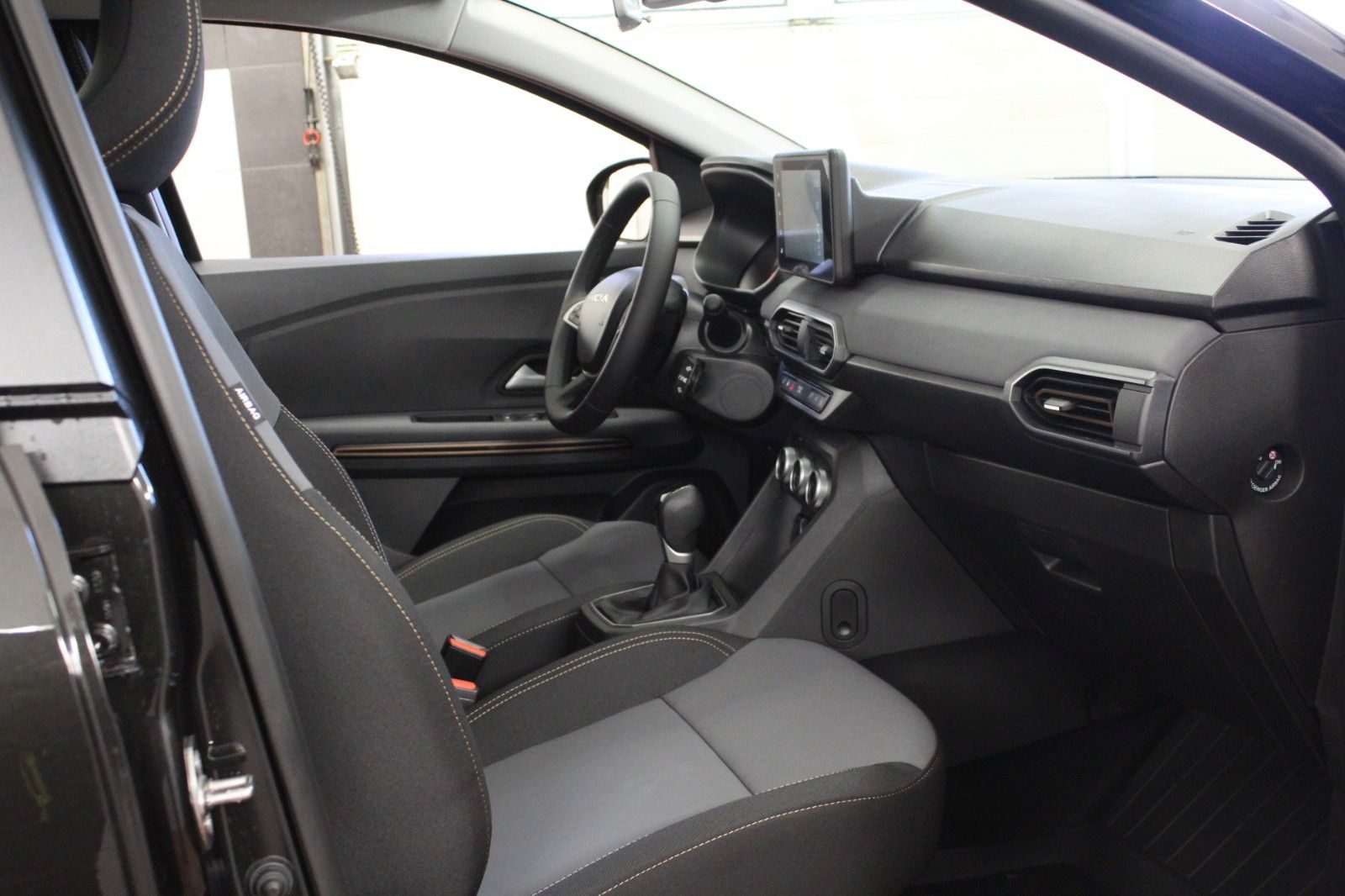 Fahrzeugabbildung Dacia Sandero Stepway TCe 90 auto Extreme*City-Paket*