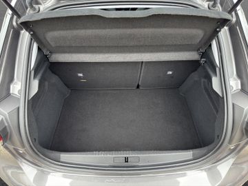 Fotografie des Opel Corsa F Elegance