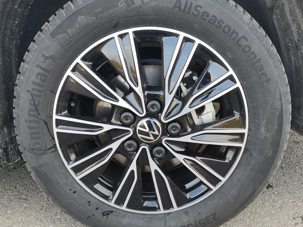 Volkswagen T7 California