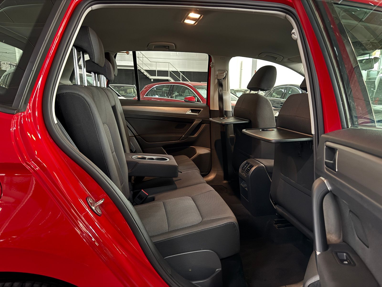 Fahrzeugabbildung Volkswagen Golf 7 TSI SPORTSVAN COMFORTLINE MEDIA PAKET 1.H