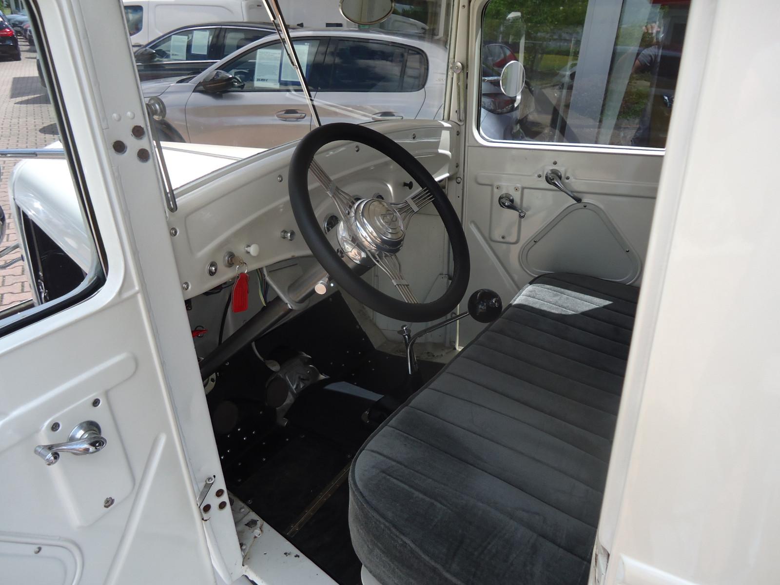 Ford Pickup Flathead V8 Hot Rod