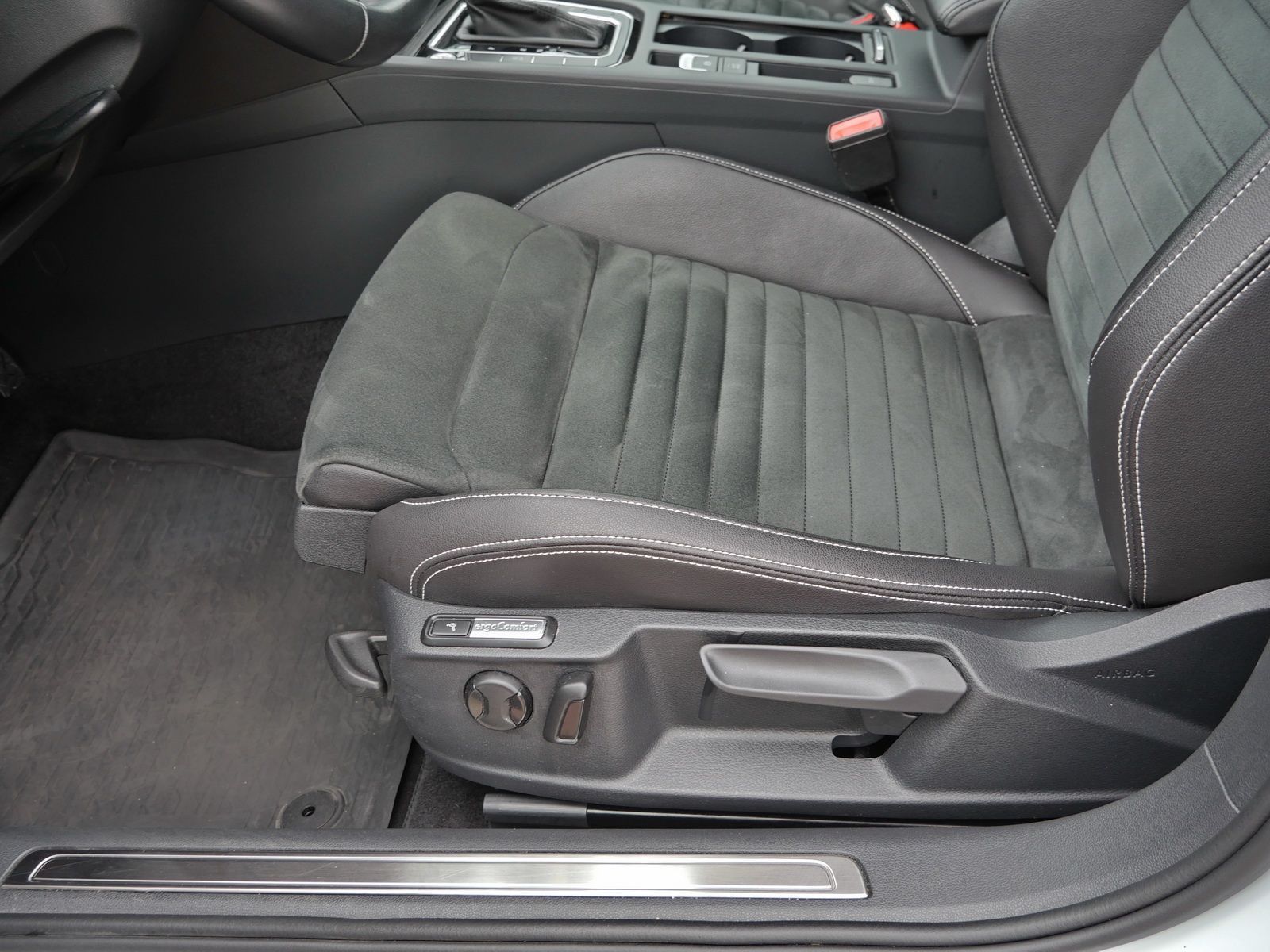 Volkswagen Passat Variant - Bild 22