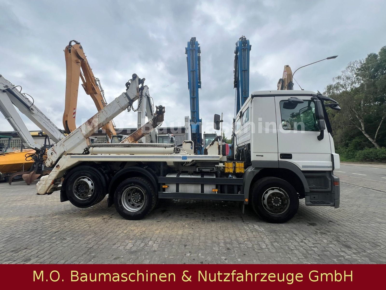 Fahrzeugabbildung Mercedes-Benz Actros 2541/Klima/3 Achser/6x2/TÜV NEU