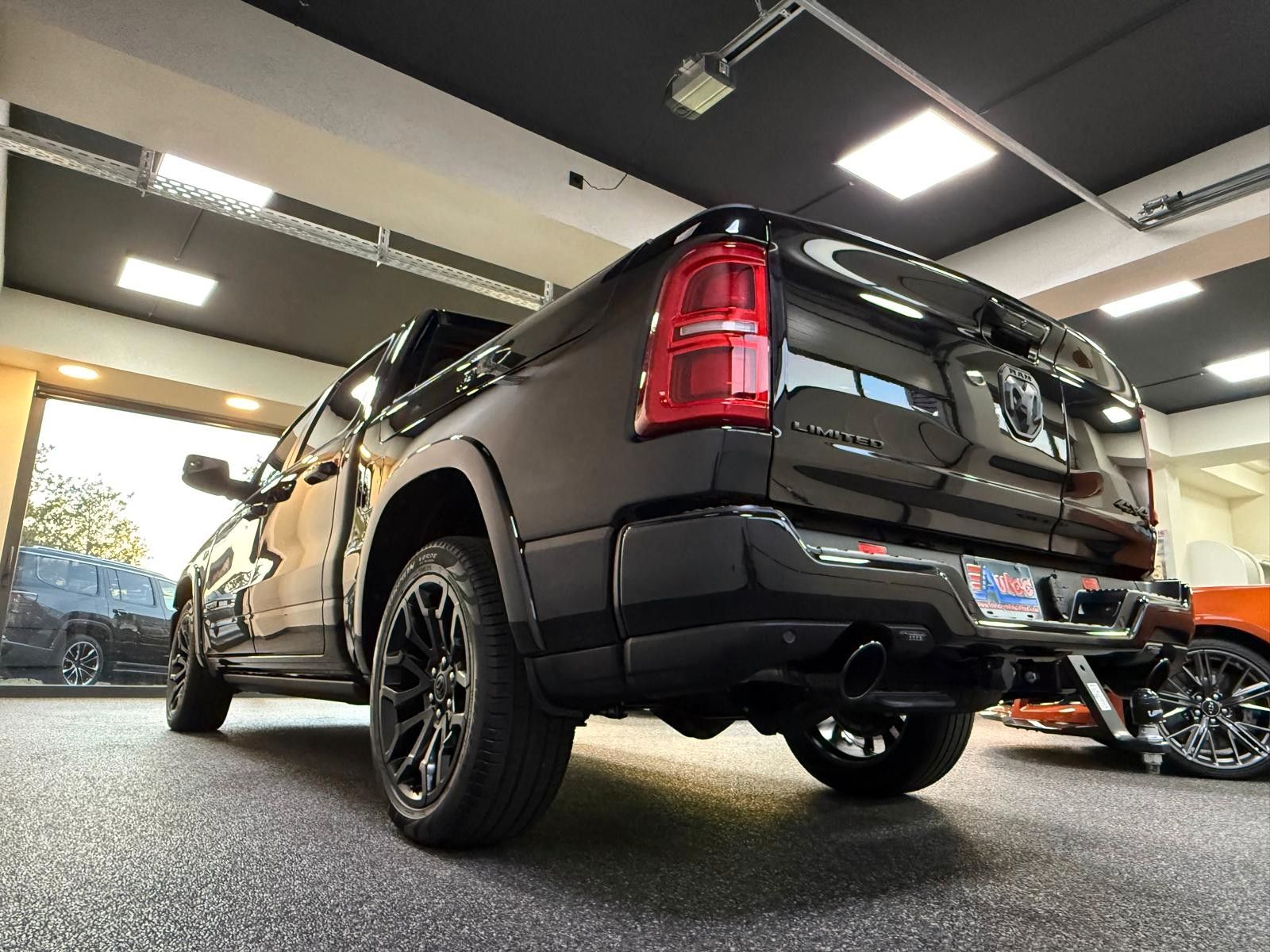 Fahrzeugabbildung Dodge RAM LIMITED HEMI V8-RAMBOX-TAILGATE-SOFORT!!!