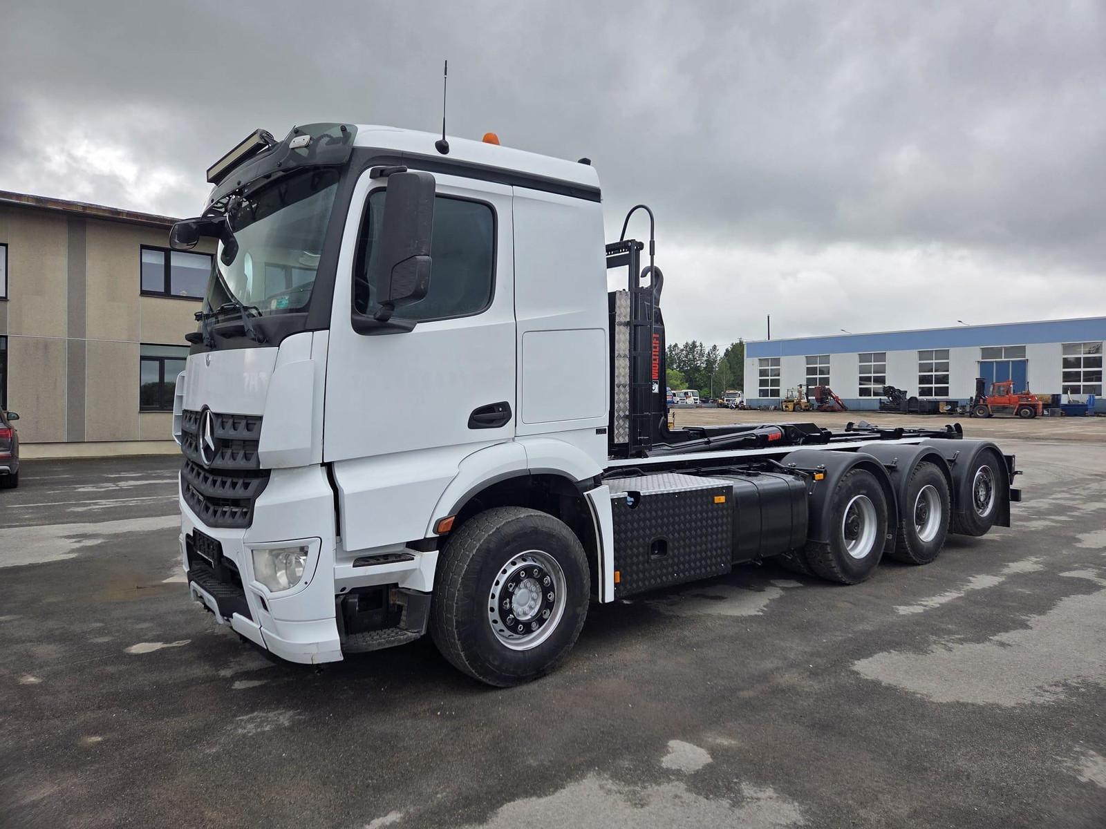 Mercedes-Benz Arocs 3258 8X4*4 retarder