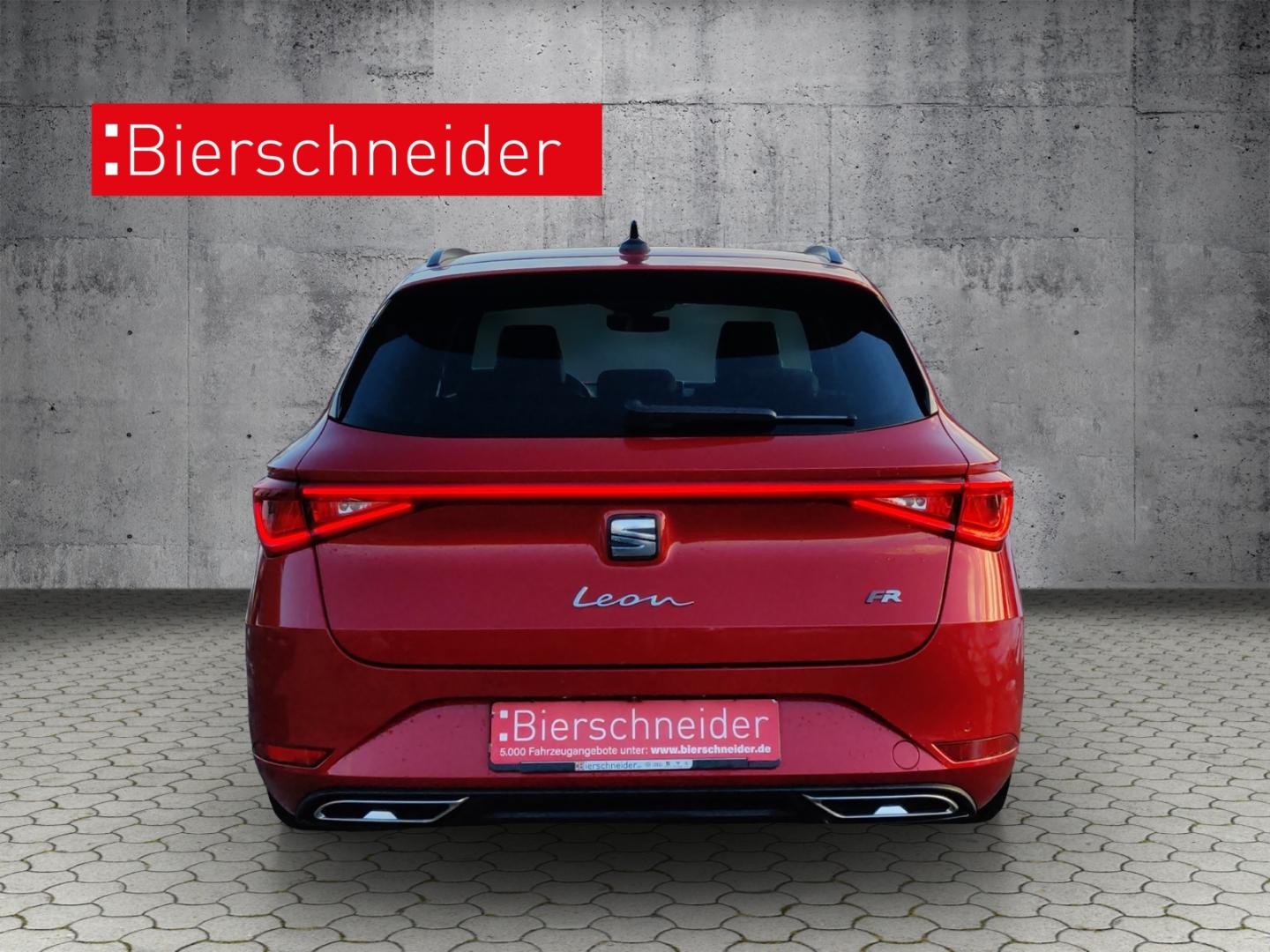 Seat Leon Sportstourer 2.0 TSI DSG FR AHK KAMERA NAVI