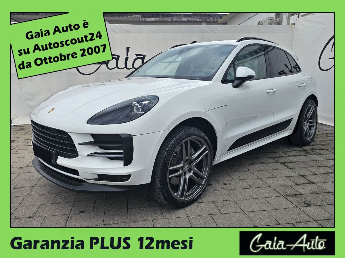 PORSCHE Macan