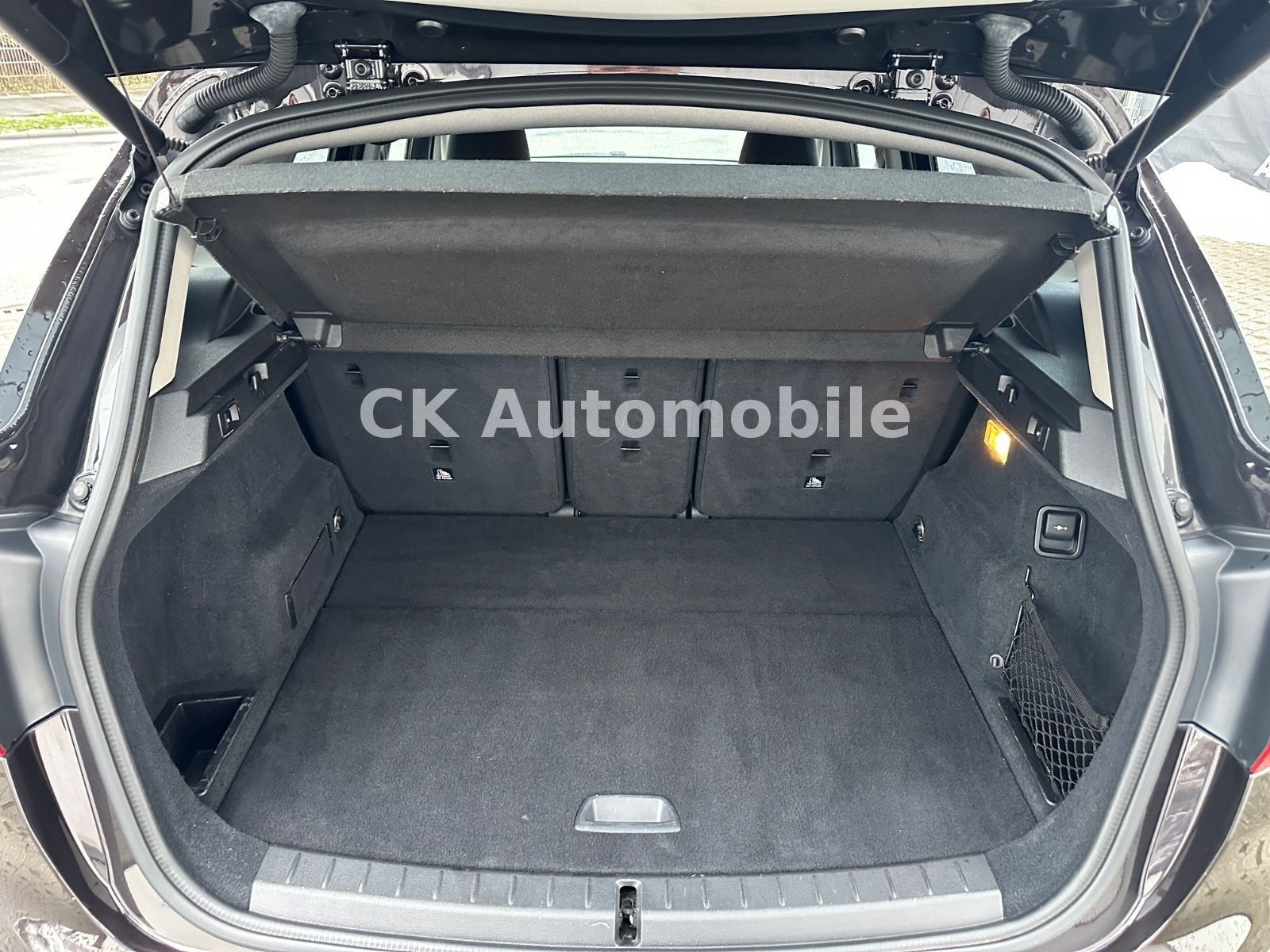 Fahrzeugabbildung BMW 218d Active Tourer Advantage/LED/SHZ/PDC