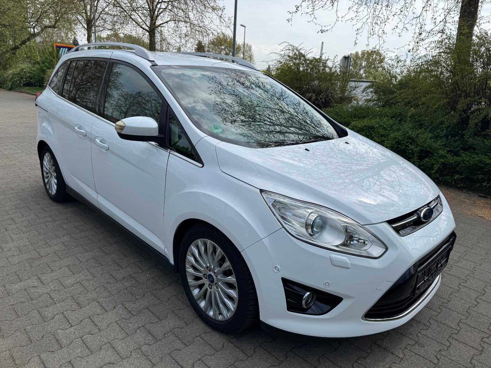 Ford Grand C-Max Grand C-MAX Titanium,AUX/USB