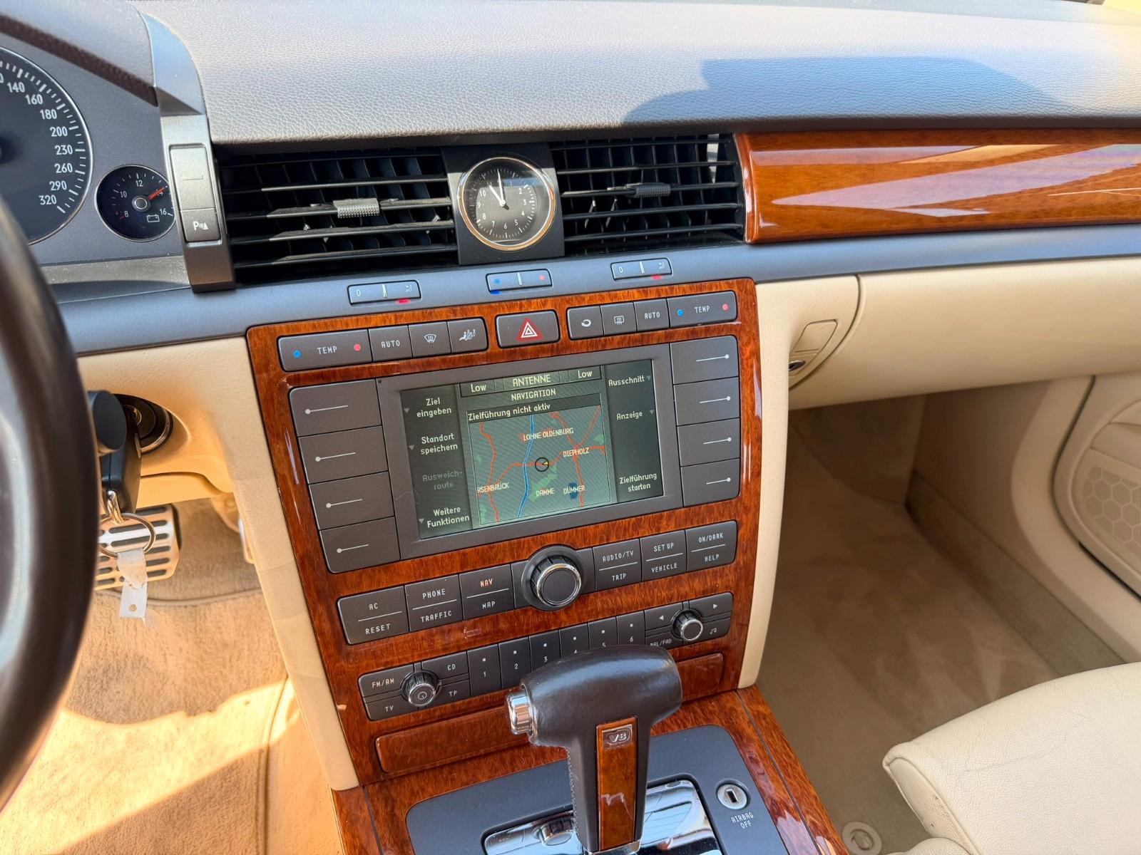 Volkswagen Phaeton V8 4Motion Massage NAVI TMP S-Heft MEMOR