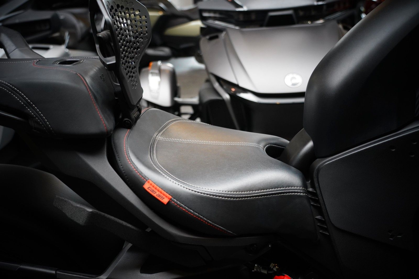 Fahrzeugabbildung Can Am Ryker 900 Sport Viel Zubehör