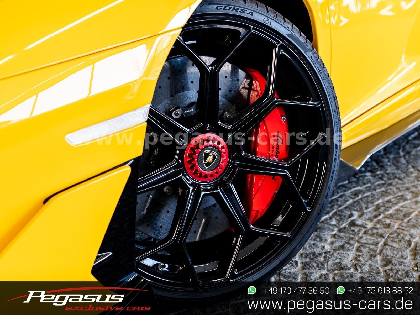 LAMBORGHINI Aventador - 15