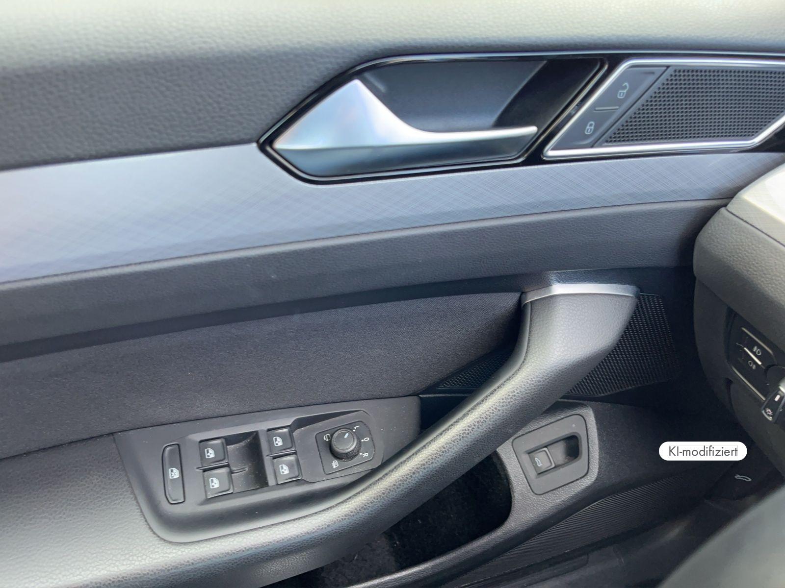 Volkswagen Passat Variant BUSINESS 1.5 TSI DSG LED NAVI AHK