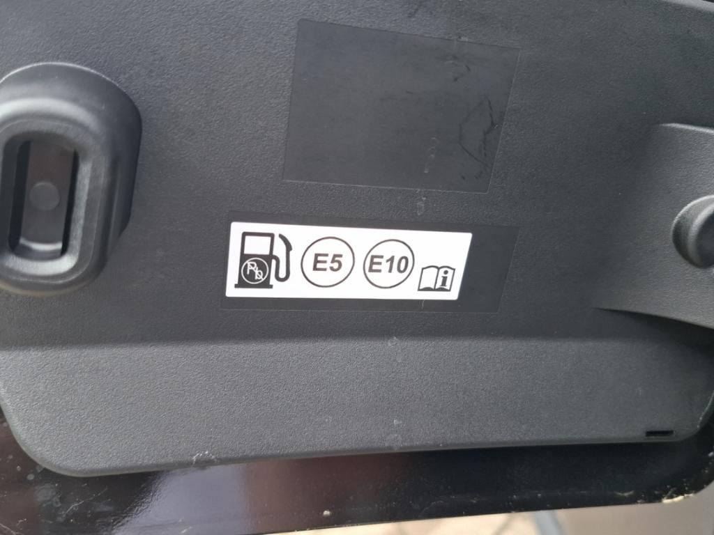 Fiat Grande Panda 1.2 Turbo La Prima 100PS 6 Gang ACC