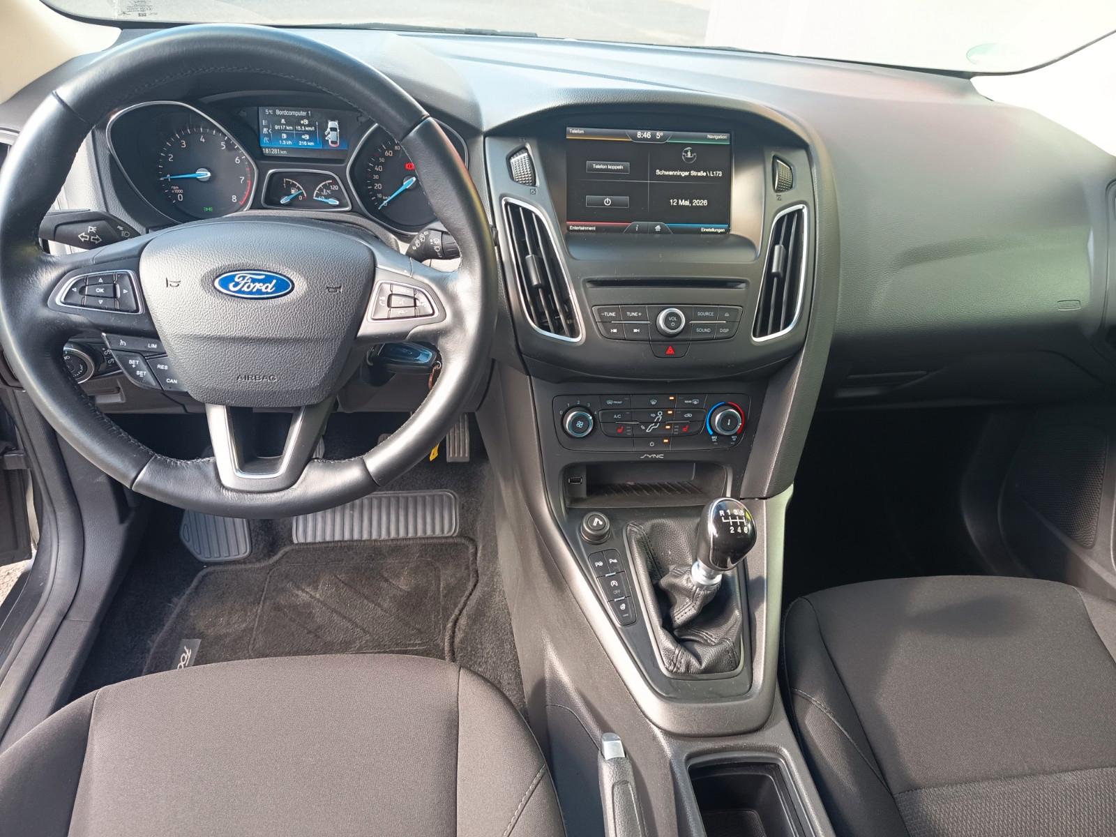 Ford Focus 2015 — photo 5