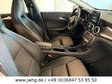 Mercedes-Benz CLA 220 Shooting Brake  4MHarmanK Carplay Leder - Mercedes-Benz CLA 220 Shooting Brake aus 2017