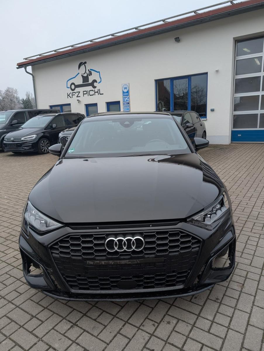 Audi A3 Sportback 35  2,0TDI basis DSG,Navi,Beschädig