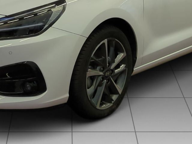 Fahrzeugabbildung Hyundai i30 FL Kombi (MY25) 1.5 T-GDI (140 PS) 48V 7-DCT