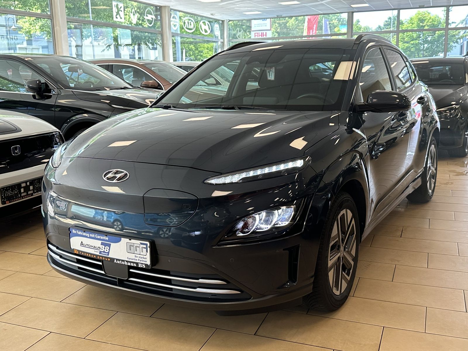 Hyundai Kona Trend*ACC*Navi*CAM*SHZ*LED*Keyless*ST-Heiz
