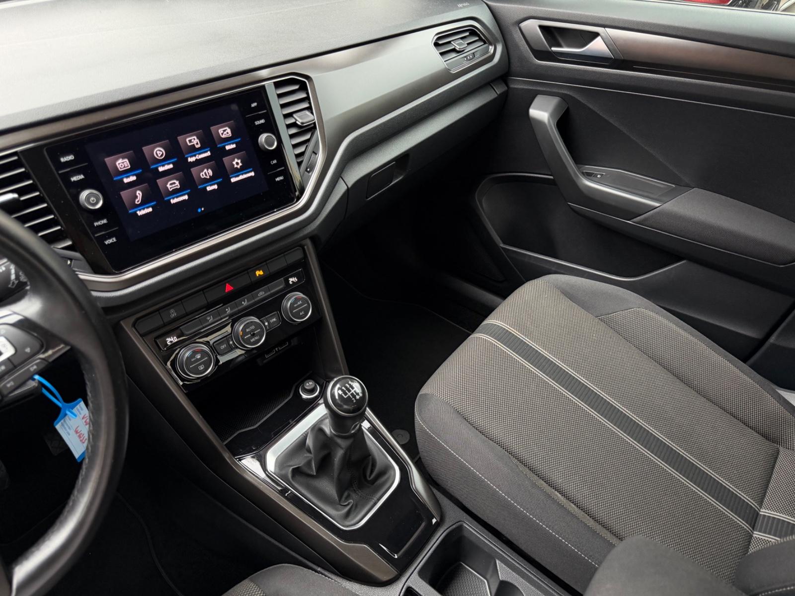 Volkswagen T-Roc Style*R-KAM*AHK*APPLE-CAR*ALU