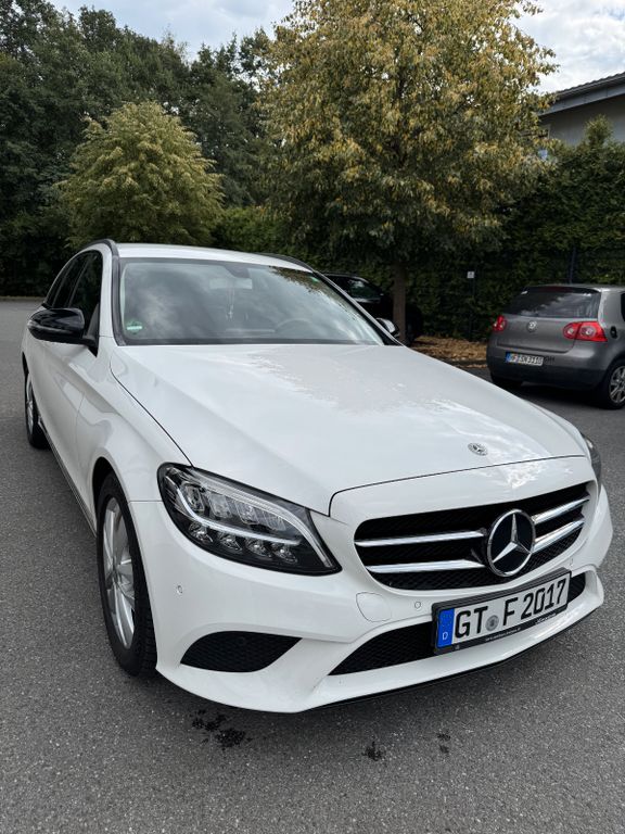 Image of Mercedes-Benz C 220